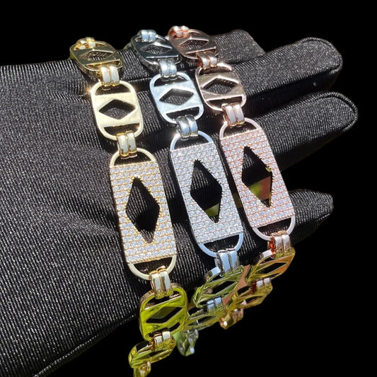 diamanten iced out koningsketting armband van goud met ruitenschakels