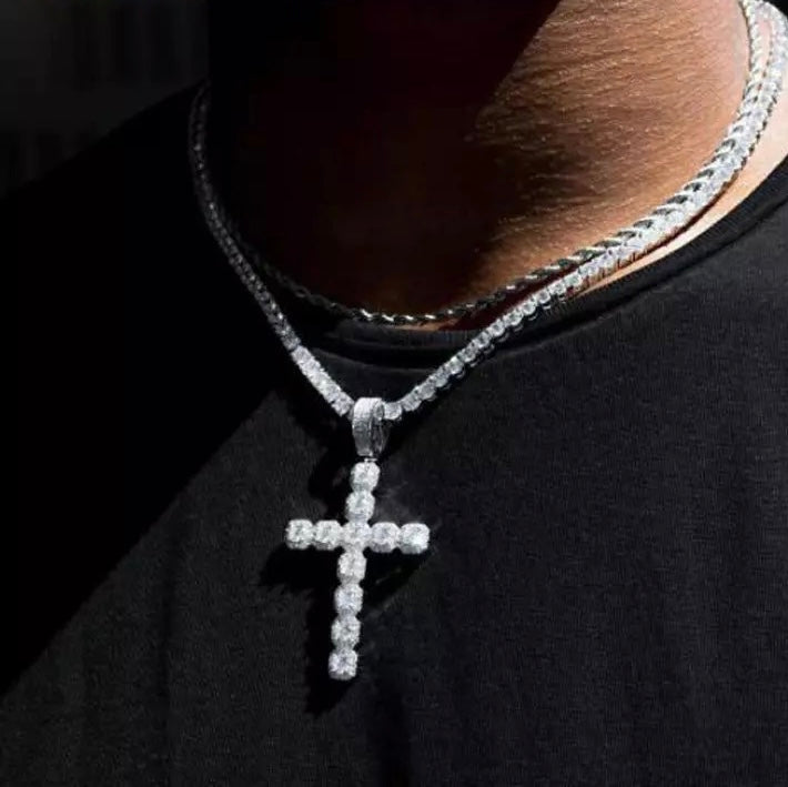 Pendentif croix baguette en grappe