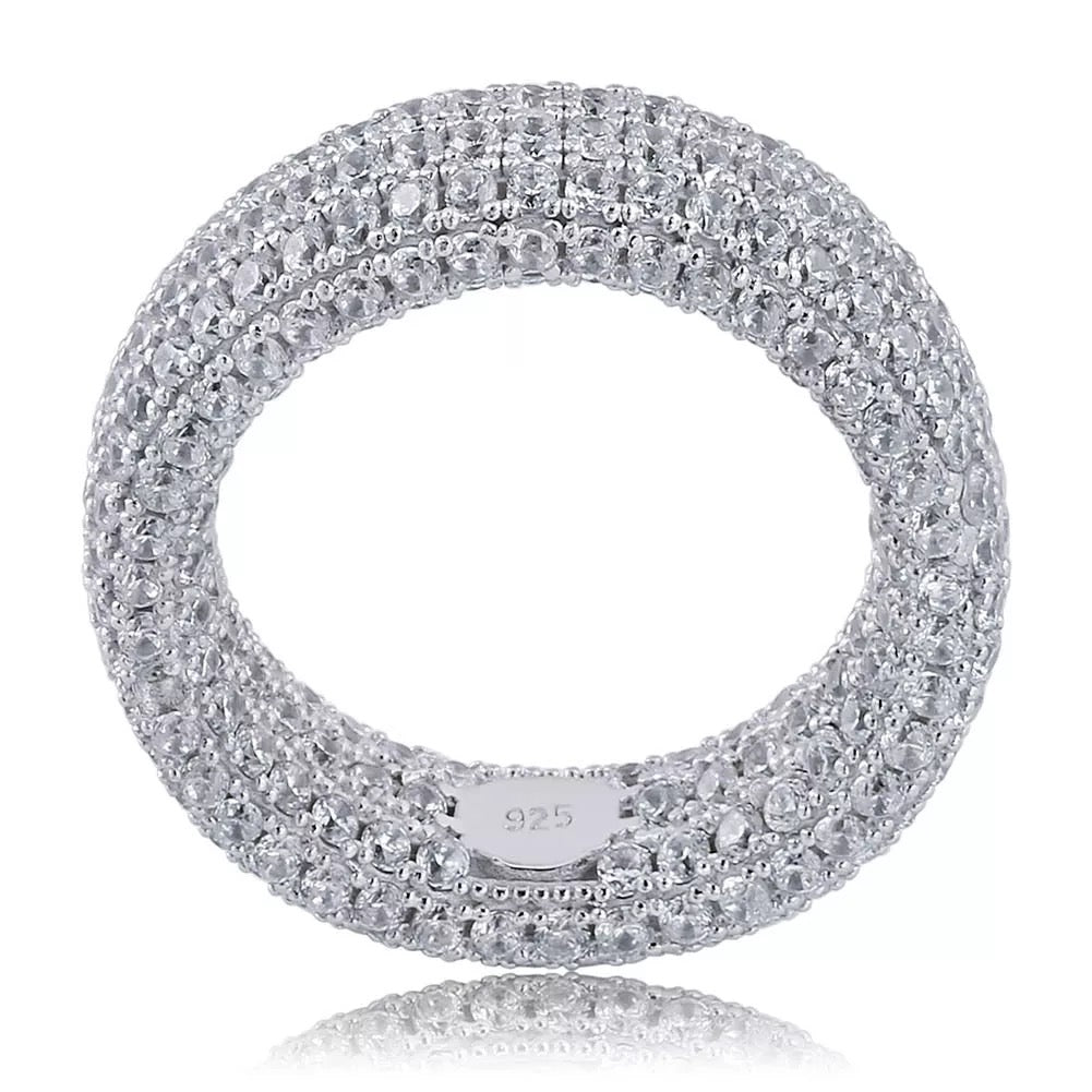 Bague en argent massif entièrement glacée