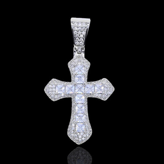 Pendentif croix diamant taille princesse