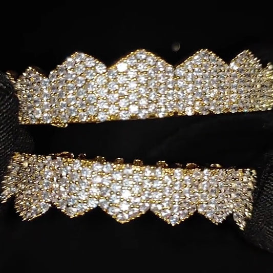8/8 Premium ICED OUT Grillz Set – Gold Plated