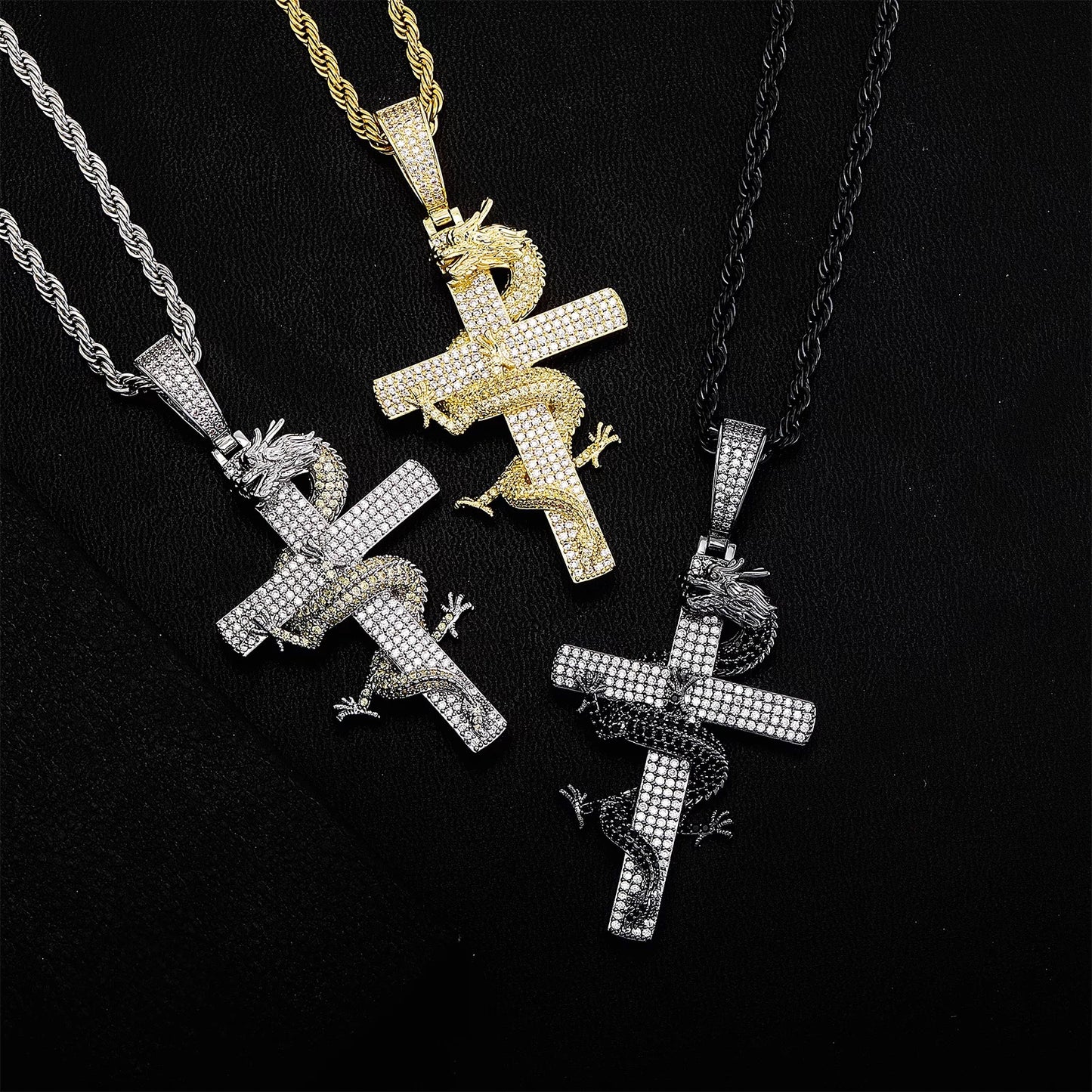 Pendentif Croix Iced Out Noire Avec Dragon