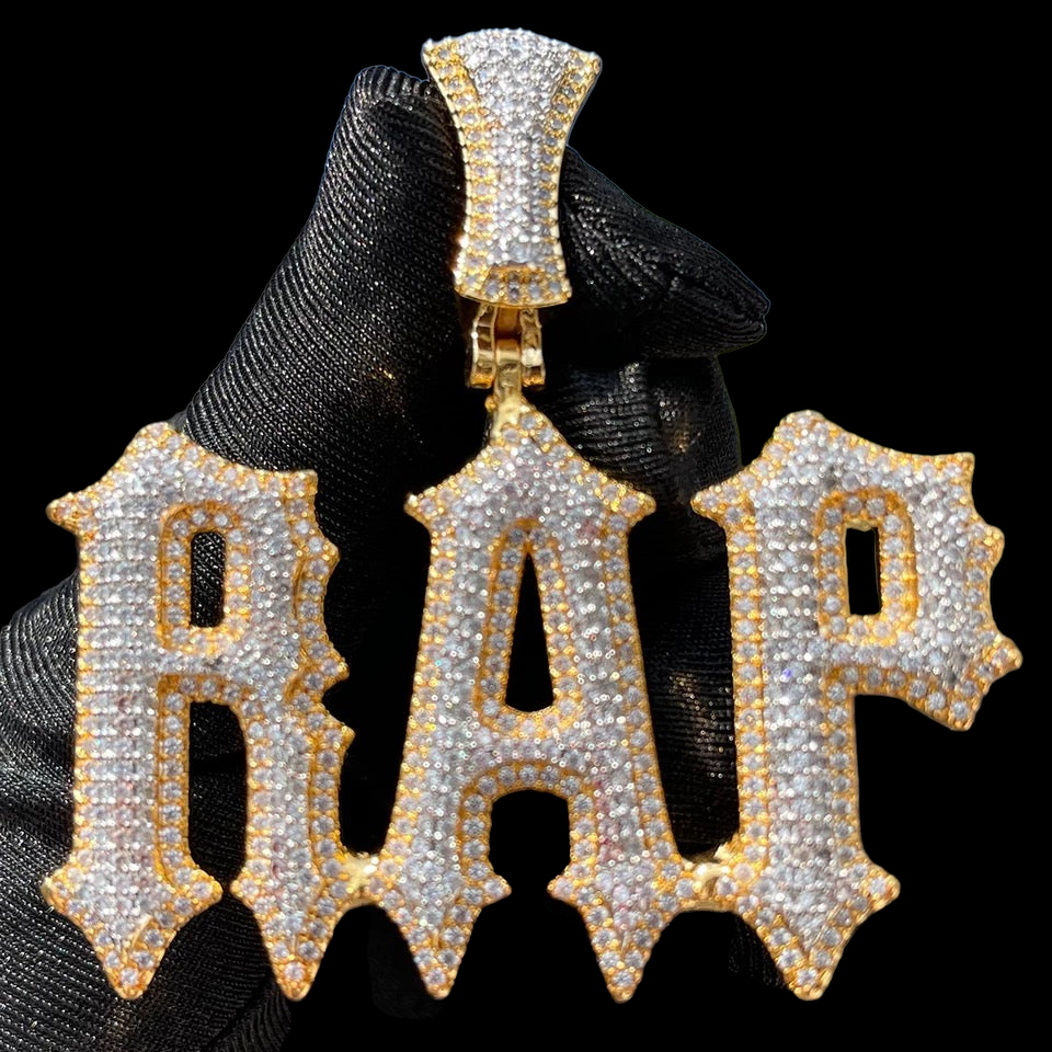 Pendentif de nom de style d'escalier personnalisé plaqué or