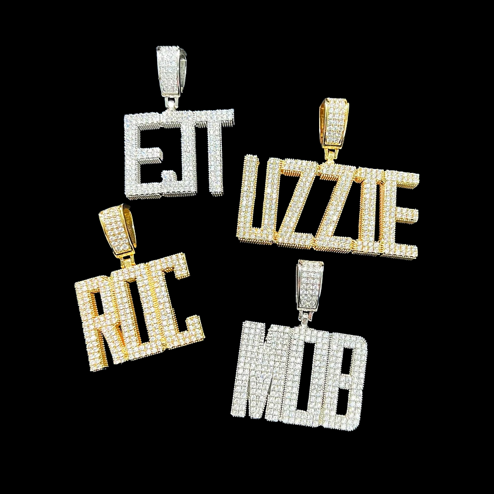 Pendentif de nom de style d'escalier personnalisé plaqué or