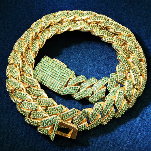 Collier cubain iced out vert émeraude 19 mm