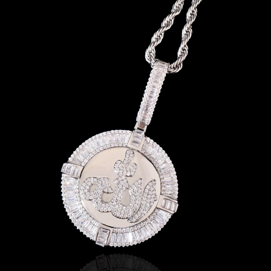 Pendentif Médaillon Allah Glacé Plaqué Or Blanc