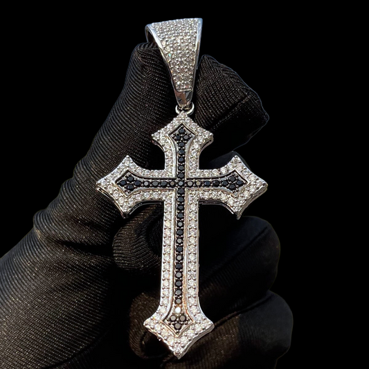 Pendentif Croix Celtique Noir Blanc